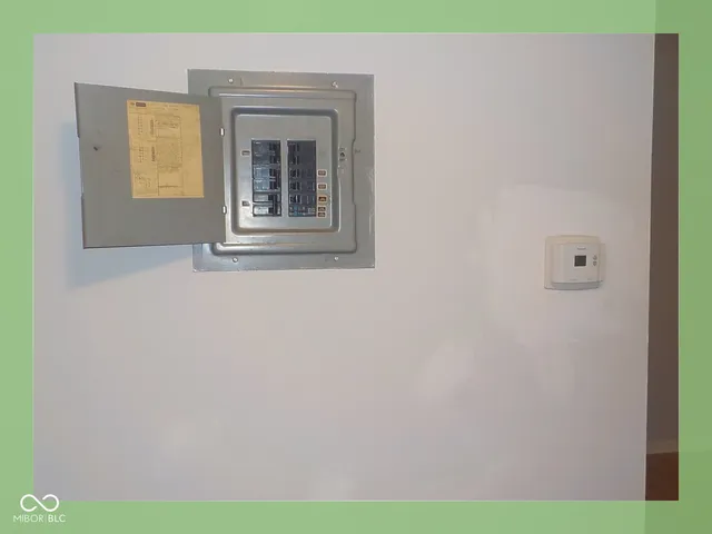 $950 | 209 Lark Drive, Carmel, IN 46032