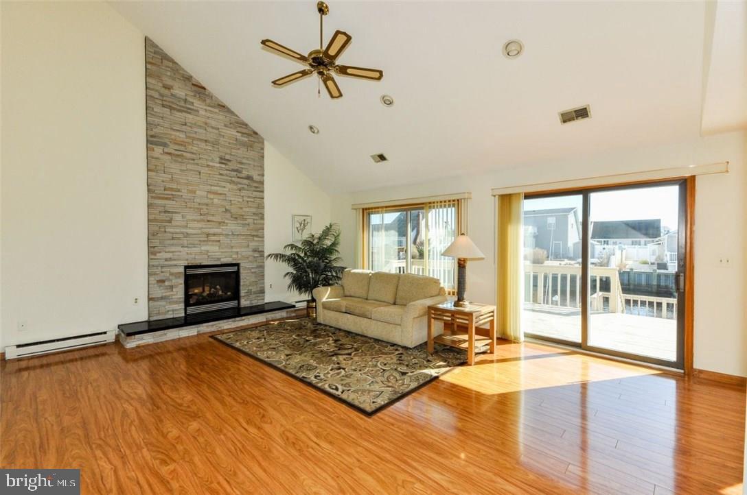 188 Peter Road Manahawkin, NJ 08050 - Photo 11 of 21