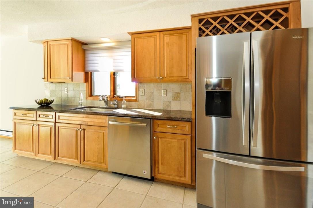 188 Peter Road Manahawkin, NJ 08050 - Photo 7 of 21