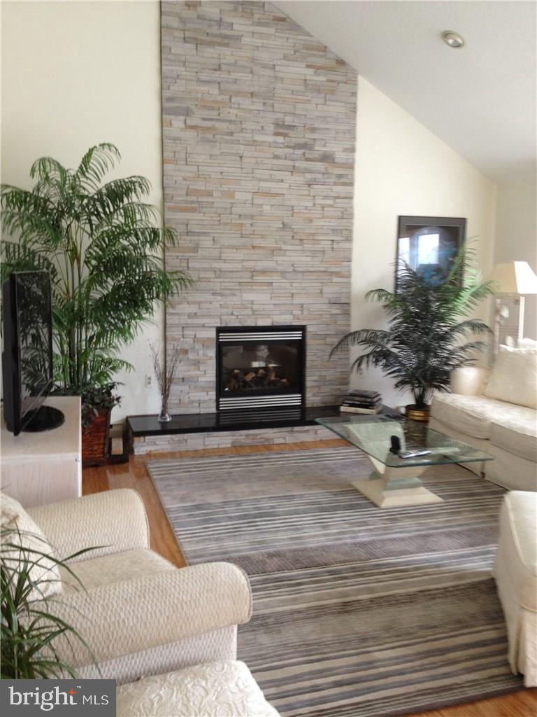 188 Peter Road Manahawkin, NJ 08050 - Photo 10 of 21