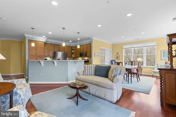 a view of an outdoor space