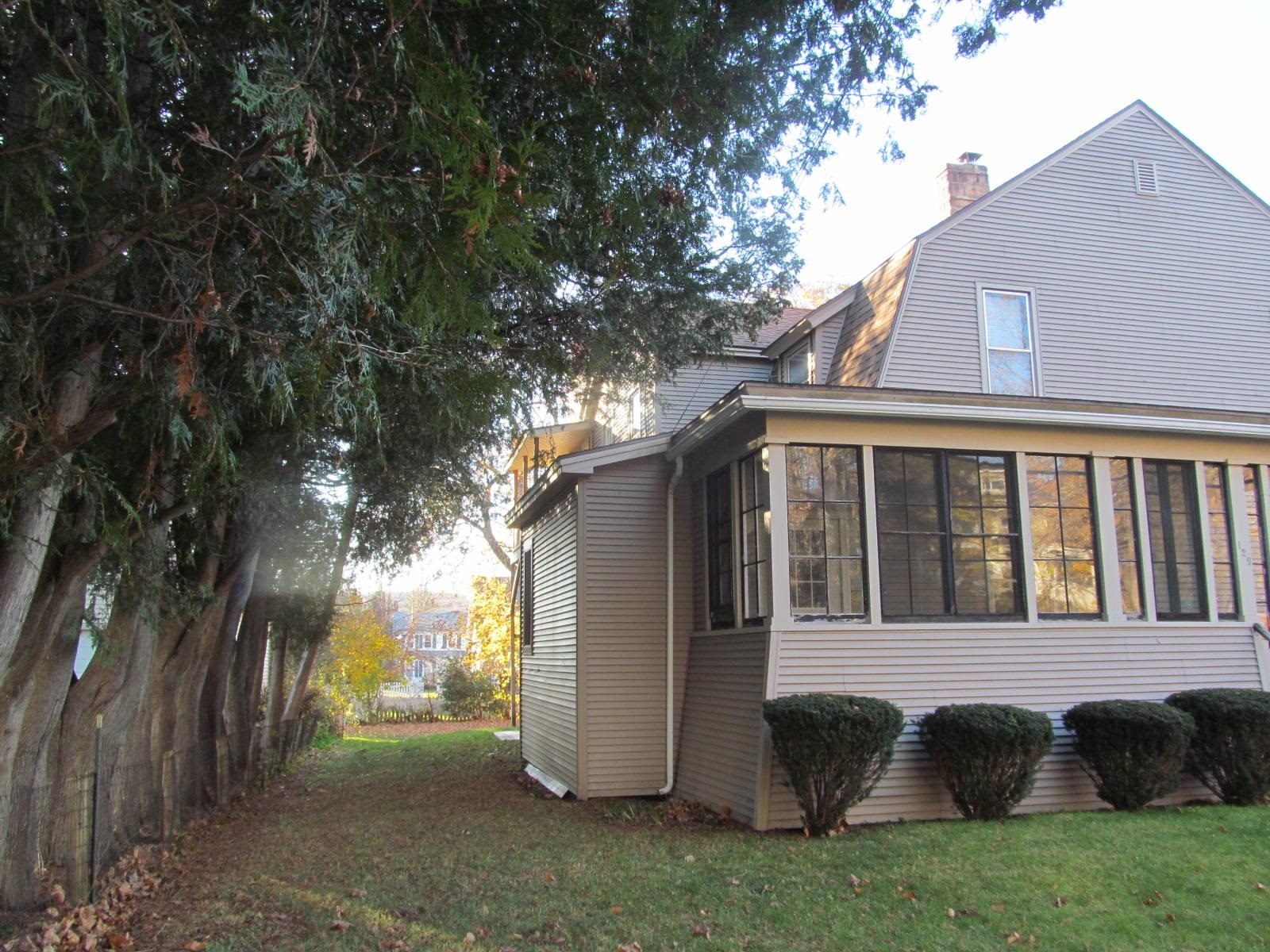 129 Lincoln Avenue Rutland, VT 05701 - Photo 13 of 40