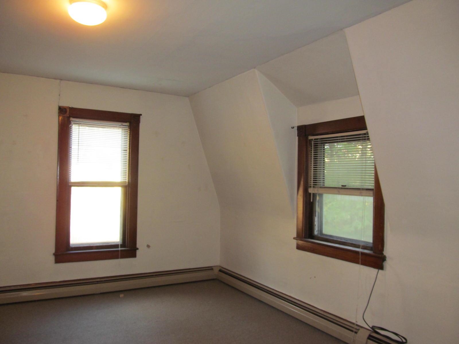 129 Lincoln Avenue Rutland, VT 05701 - Photo 20 of 40