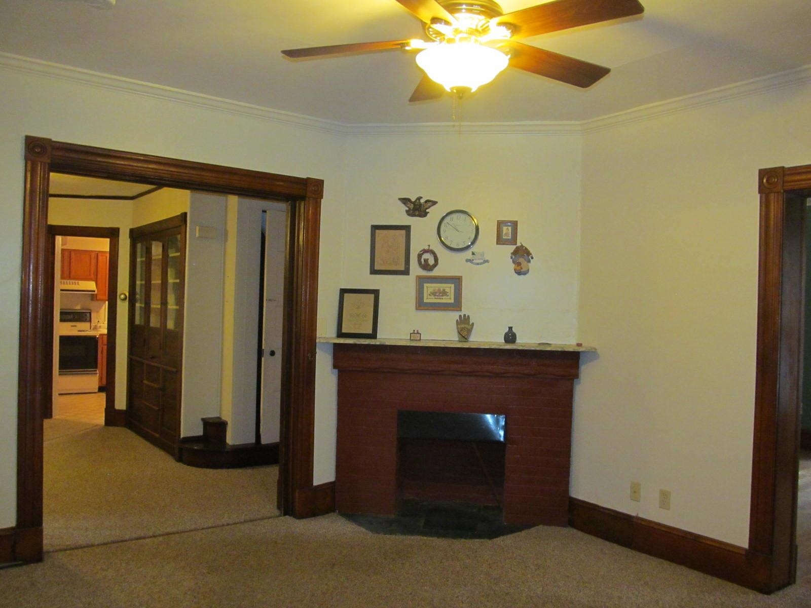 129 Lincoln Avenue Rutland, VT 05701 - Photo 3 of 40