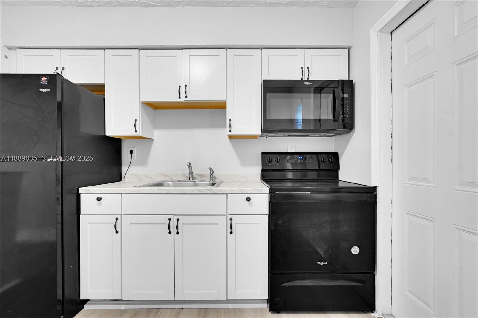 746 Southwest 4th Street, Unit 746 Dania Beach, FL 33004 - Photo 9 of 34