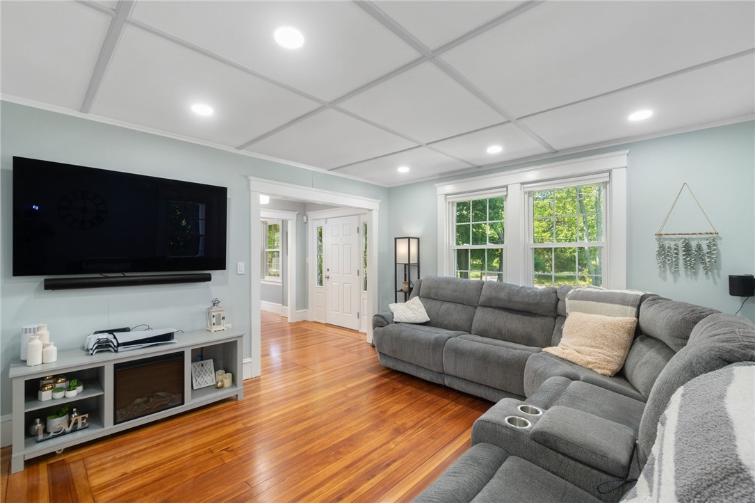 362 Cowesett Road Warwick, RI 02886 - Photo 21 of 44 Gallery Image 21