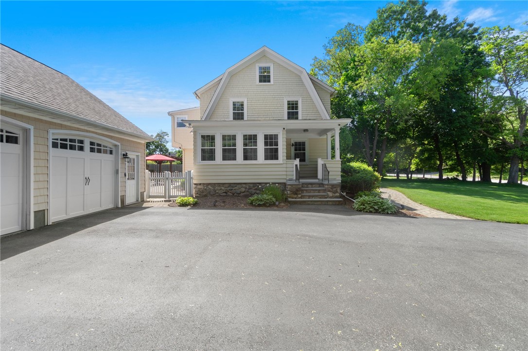 362 Cowesett Road Warwick, RI 02886 - Photo 3 of 44 Gallery Image 3
