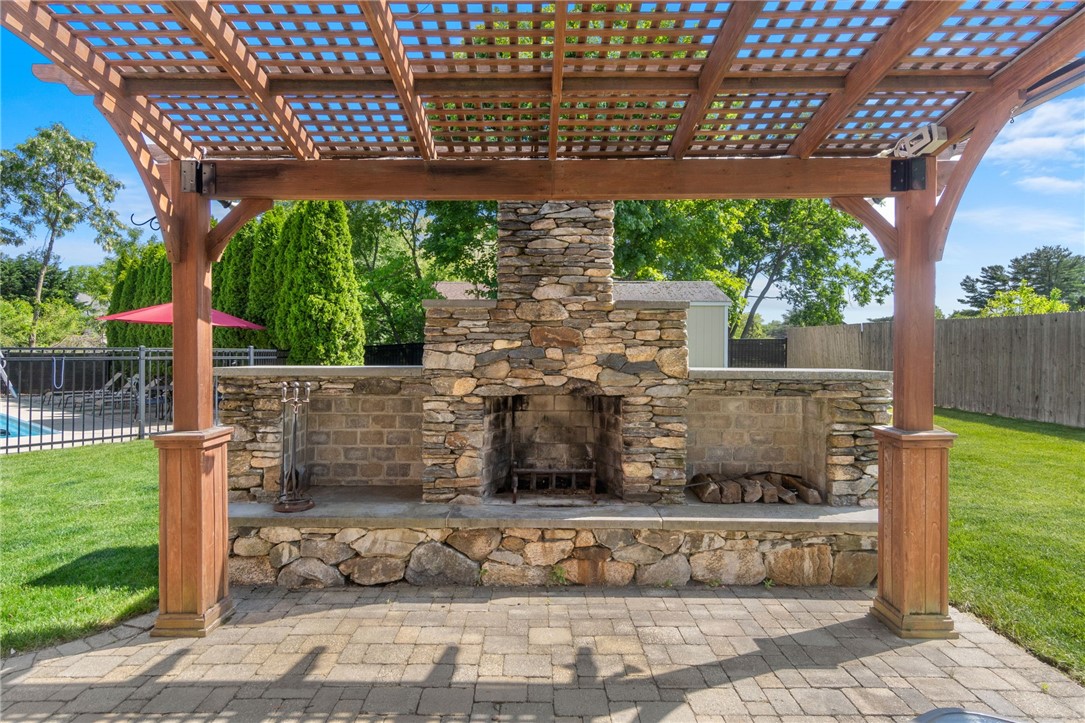 362 Cowesett Road Warwick, RI 02886 - Photo 5 of 44 Gallery Image 5
