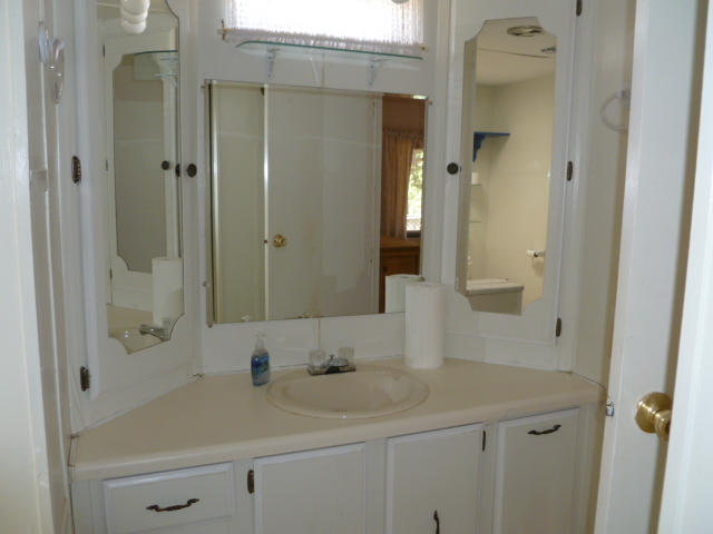 8371 Navajo Road Show Low, AZ 85901 - Photo 7 of 12