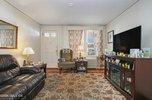 $1,550,000 | 64 Le Grande Avenue, Greenwich, CT 06830