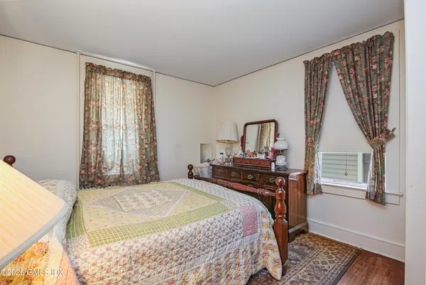 $1,550,000 | 64 Le Grande Avenue, Greenwich, CT 06830