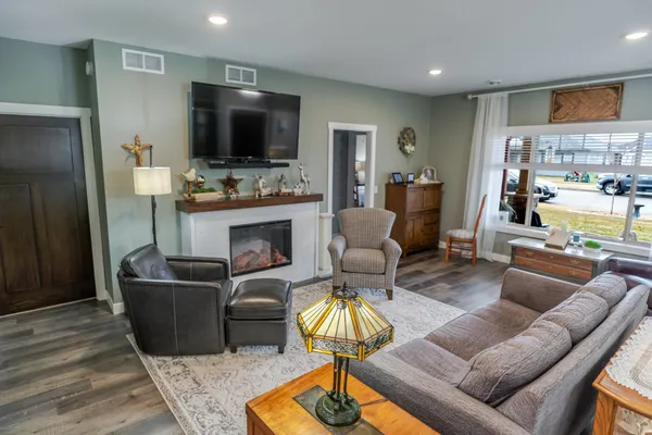 $409,900 | 1922 Sandstone Loop South, Sartell, MN 56377