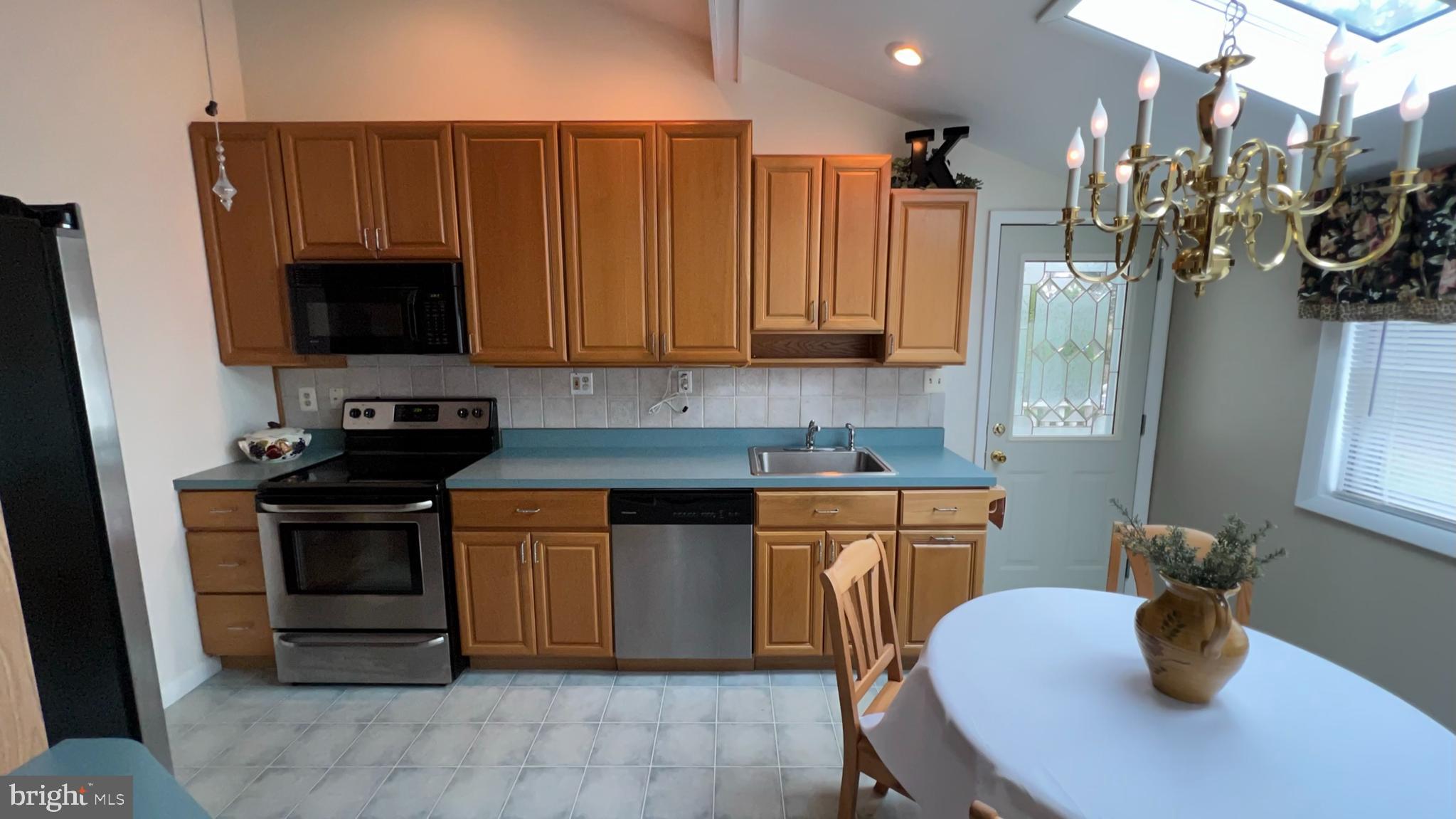5 Knoll Road Stratford, NJ 08084 - Photo 11 of 34