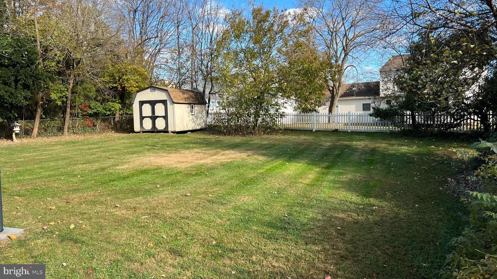 5 Knoll Road Stratford, NJ 08084 - Photo 30 of 34