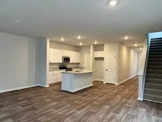 $2,250 | 219 Barnwood Lane, Summerville, SC 29485