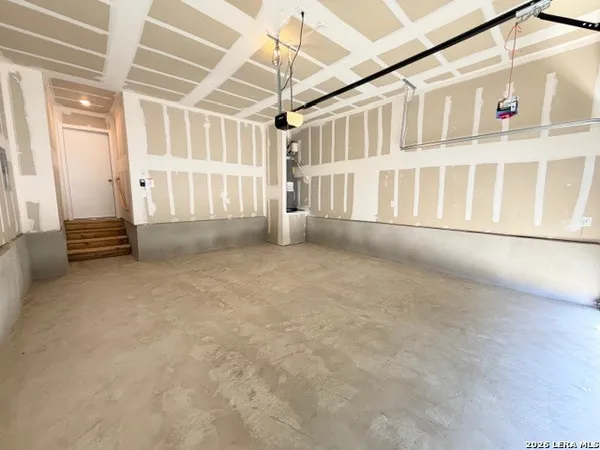 $1,900 | 14707 Armstrong Field, San Antonio, TX 78245