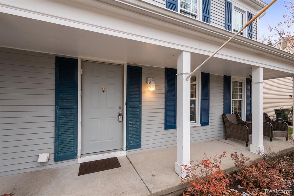 235 Whitney Drive Rochester Hills, MI 48307 - Photo 2 of 45