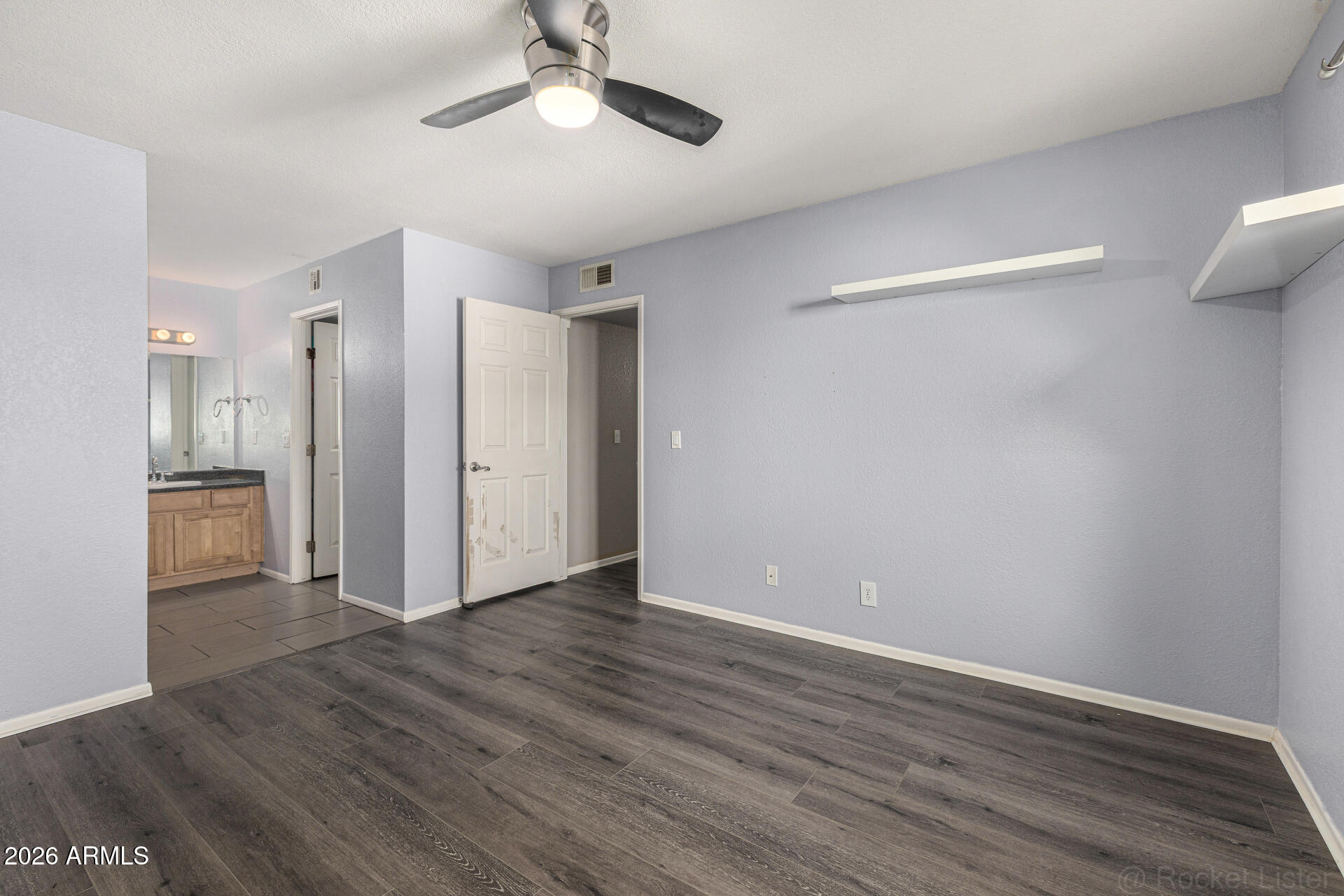 1340 North Recker Road, Unit 207 Mesa, AZ 85205 - Photo 3 of 18 3