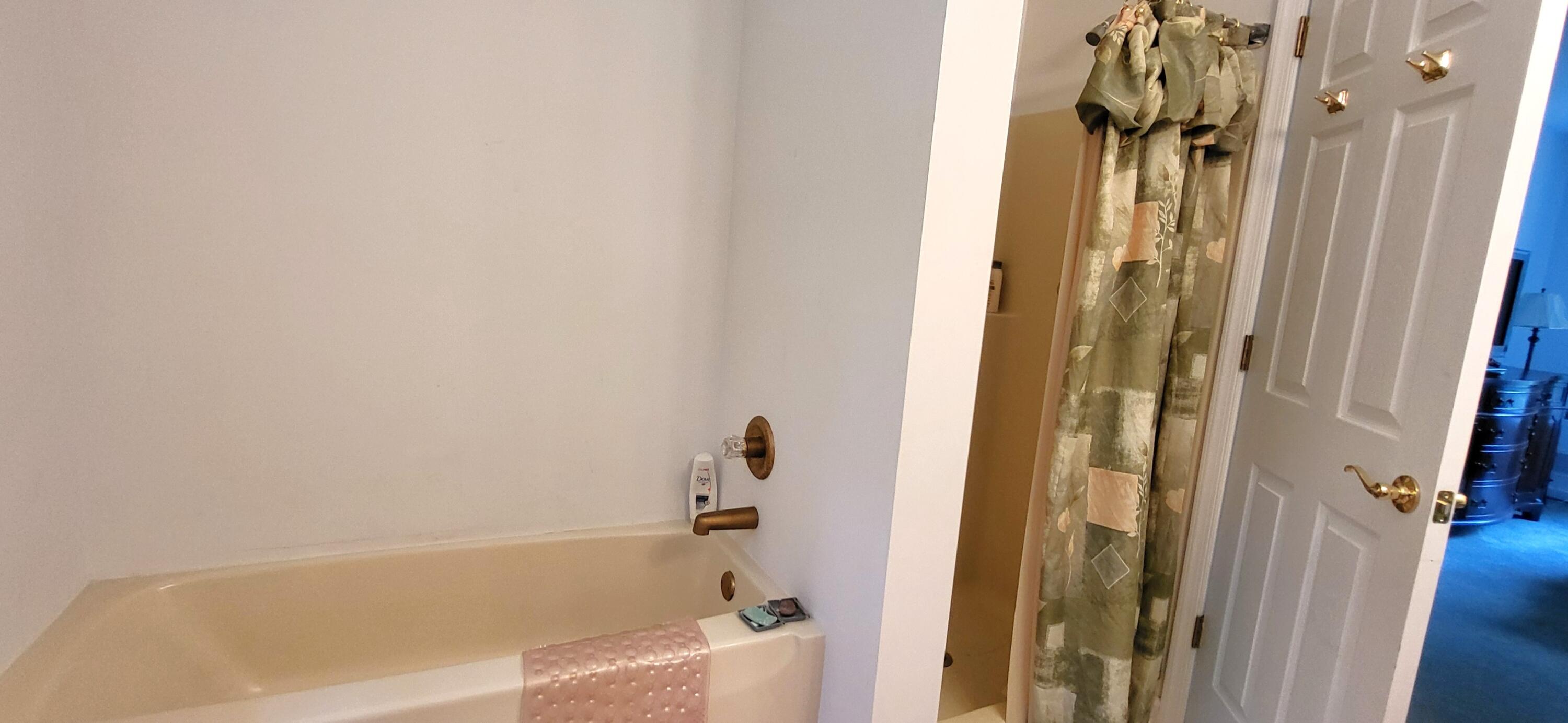 6251 Decker Road Bushkill, PA 18324 - Photo 16 of 58 a bathroom with a shower