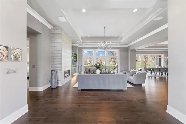 $2,100,000 | 4140 West 151st Street, Leawood, KS 66224