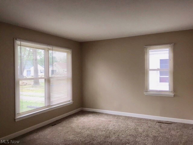 4989 Marigold Road Mentor, OH 44060 - Photo 3 of 27 Gallery Image 3