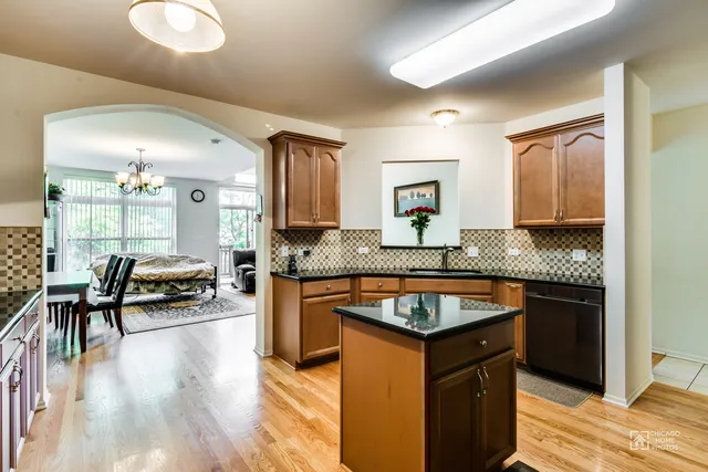 $3,100 | 346 Lucille Lane, Unit 346, Schaumburg, IL 60193