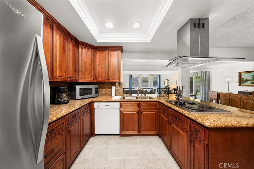 8912 Pebble Beach Circle Westminster, CA 92683 - Photo 10 of 46