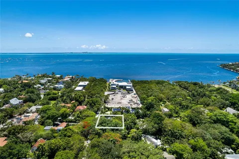 $3,950,000 | 3520 St Gaudens Court, Miami, FL 33133