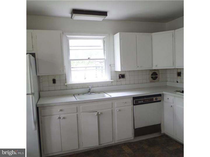 1861 Keith Road Abington, PA 19001 - Photo 8 of 21 Kitchen