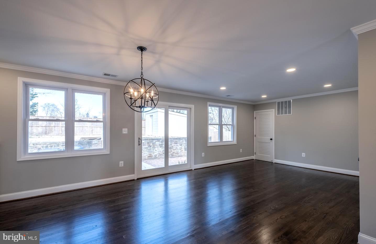 6816 Westcott Road Falls Church, VA 22042 - Photo 12 of 23