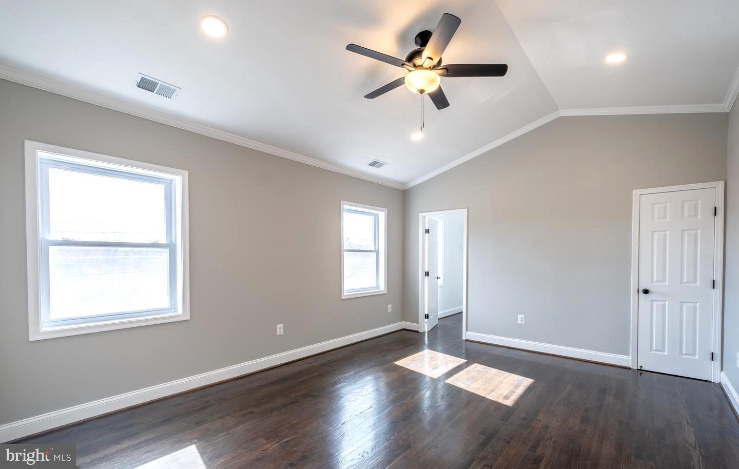 6816 Westcott Road Falls Church, VA 22042 - Photo 16 of 23