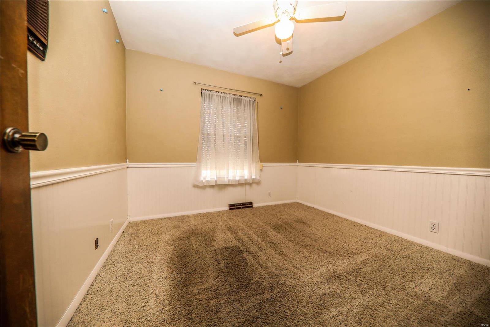 2914 Seiler Road Alton, IL 62002 - Photo 9 of 20
