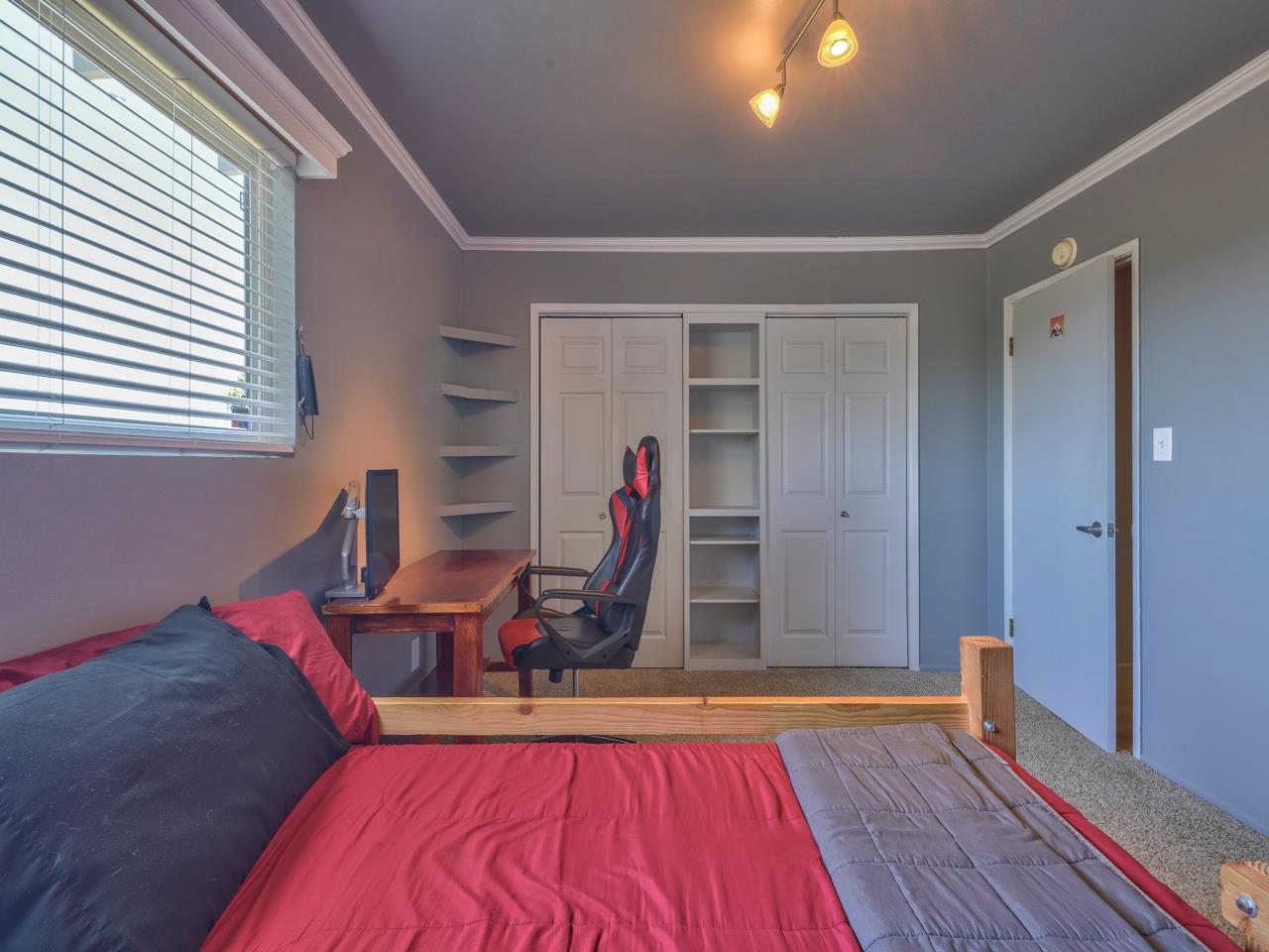 14 Vista Drive Prunedale, CA 93907 - Photo 16 of 31 a living room with furniture and a wooden floor