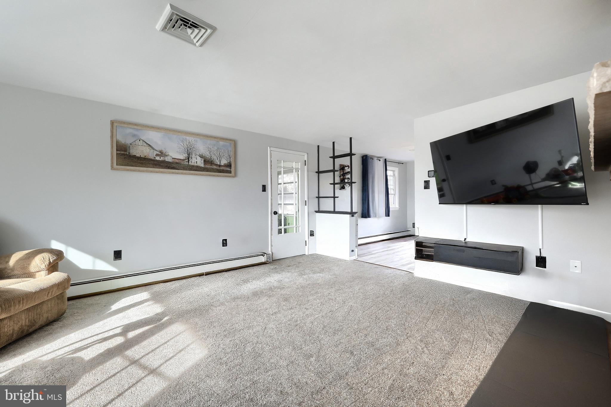 1285 Crescent Road York, PA 17402 - Photo 13 of 42