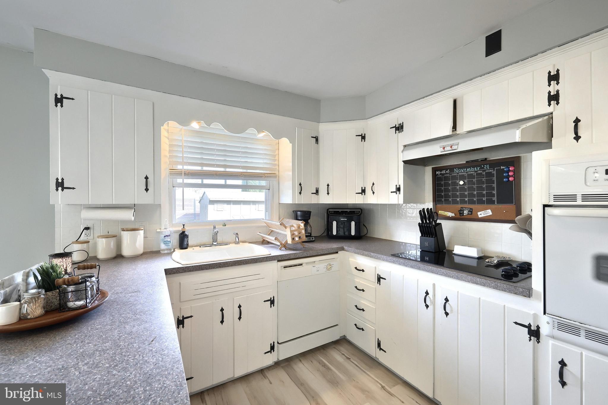 1285 Crescent Road York, PA 17402 - Photo 18 of 42