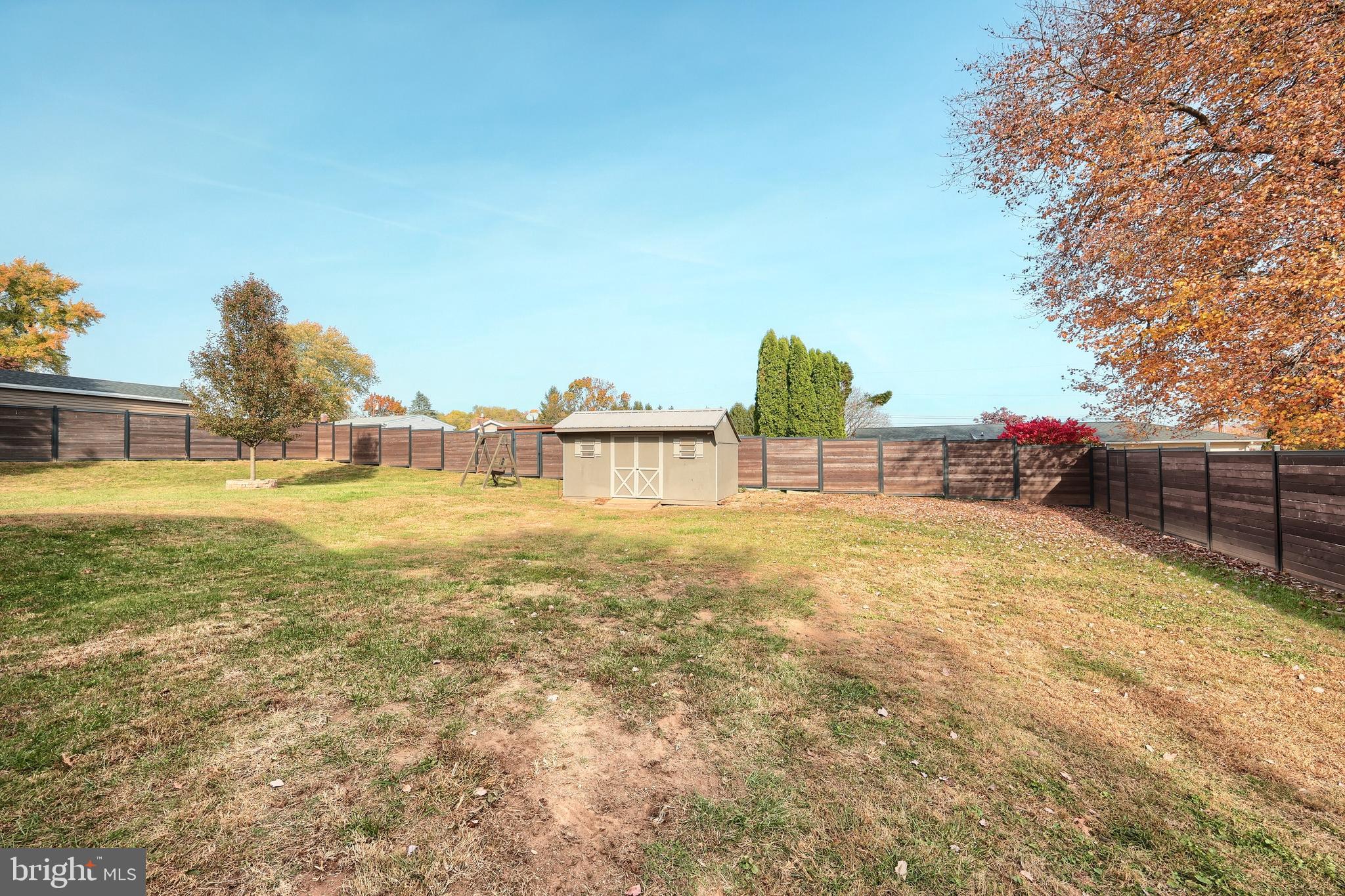 1285 Crescent Road York, PA 17402 - Photo 8 of 42