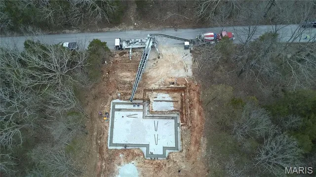 $599,000 | 9635 Duffer Drive, Hillsboro, MO 63050