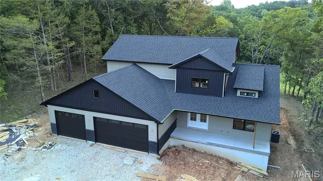 $599,000 | 9635 Duffer Drive, Hillsboro, MO 63050