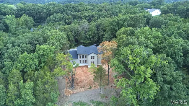 $599,000 | 9635 Duffer Drive, Hillsboro, MO 63050