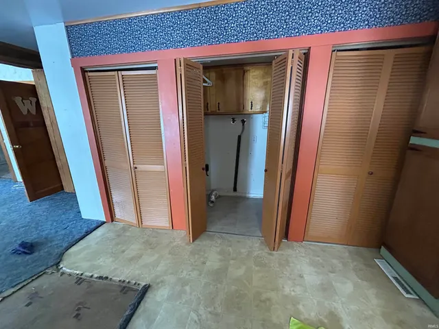 $425,000 | 99 EMS B42 Lane, Leesburg, IN 46538