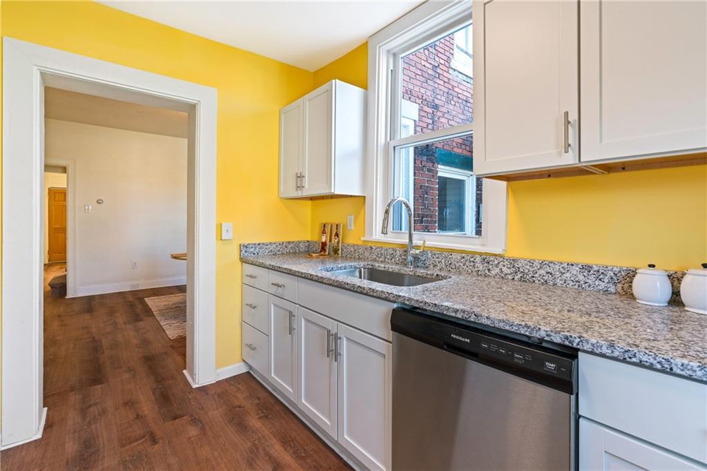 22 Edith Place Pittsburgh, PA 15213 - Photo 13 of 24 Gallery Image 13
