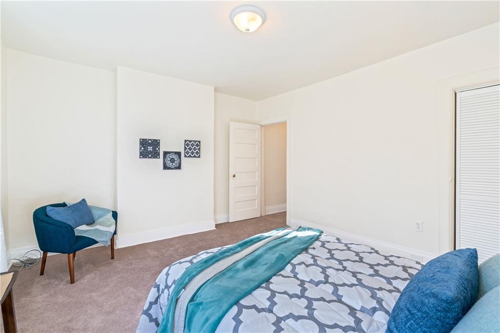 22 Edith Place Pittsburgh, PA 15213 - Photo 16 of 24 Gallery Image 16