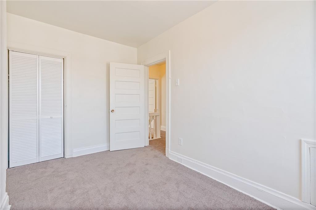 22 Edith Place Pittsburgh, PA 15213 - Photo 18 of 24 Gallery Image 18