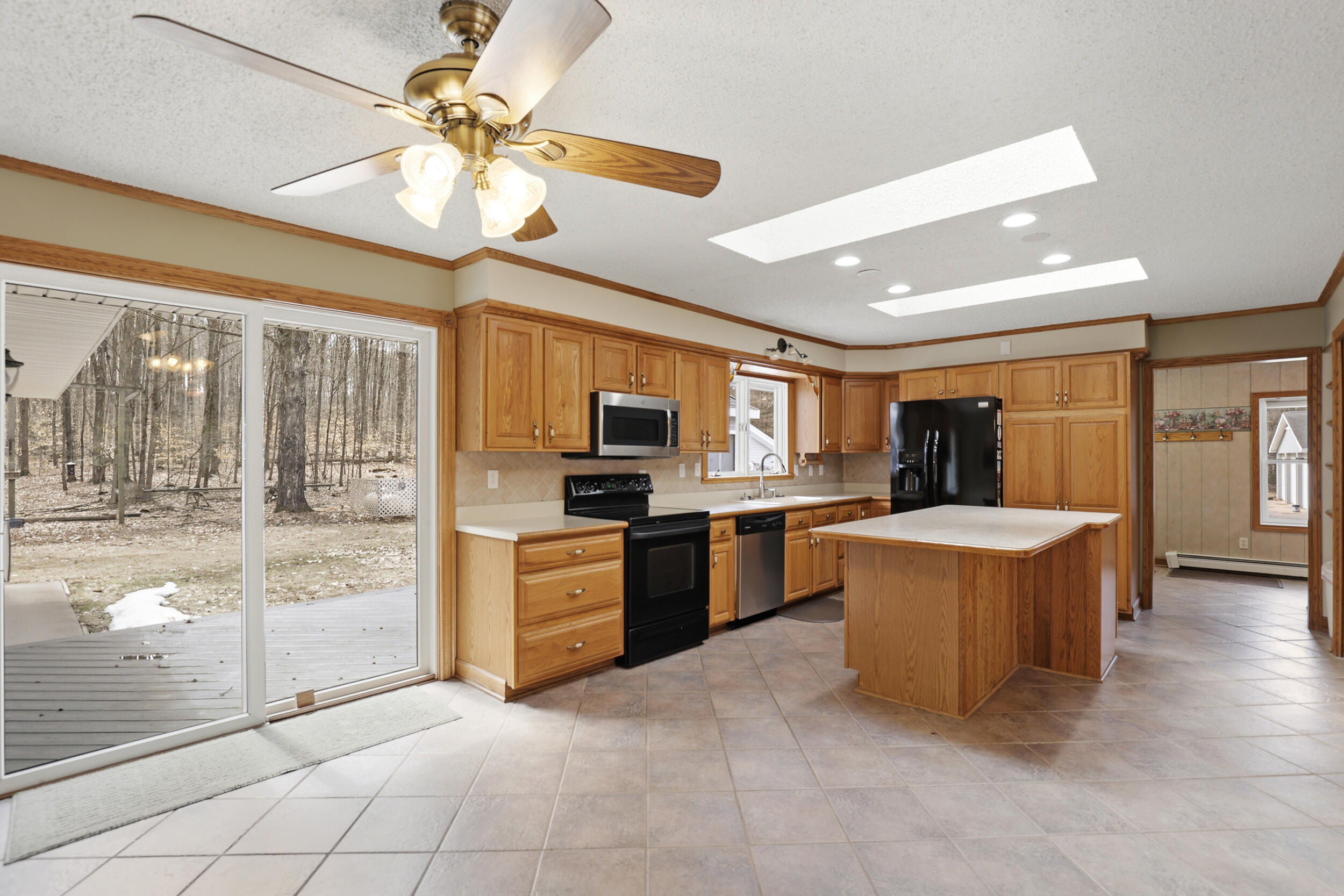 10319 East 4 1/2 Mile Road Luther, MI 49656 - Photo 10 of 62 Kitchen - all appliances included!