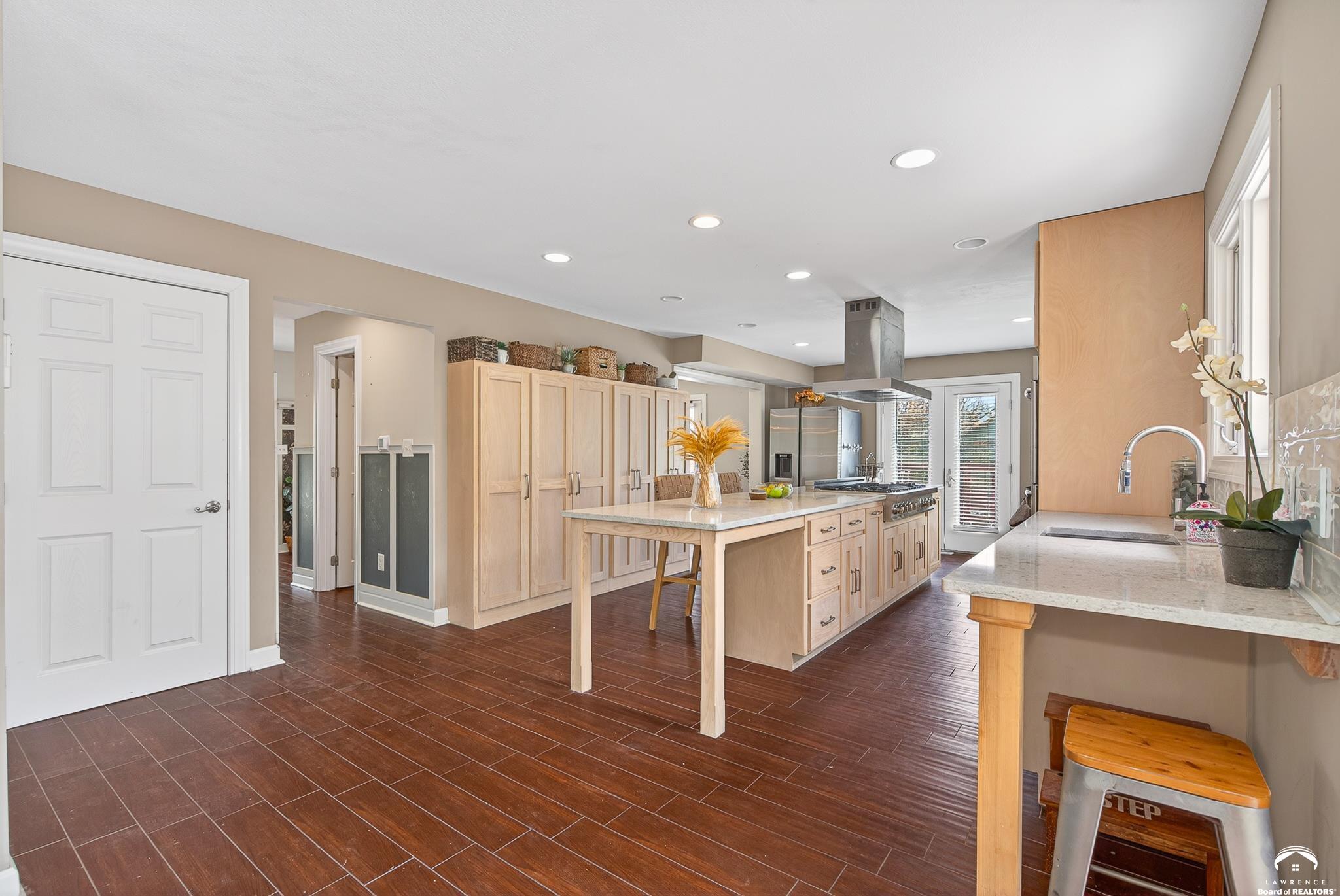 4217 Harvard Road Lawrence, KS 66049 - Photo 13 of 52