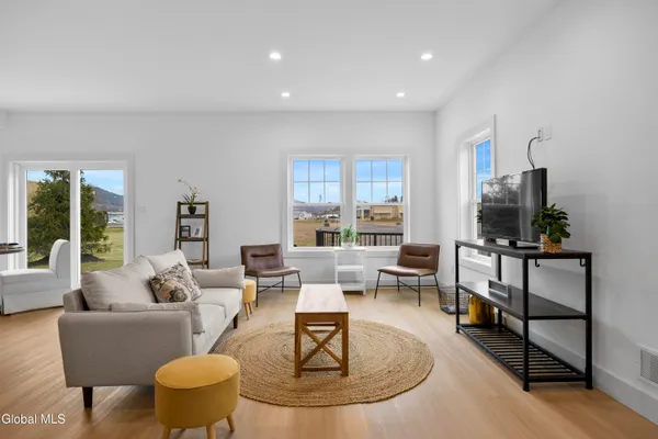 $344,900 | 133 Marjorie Lane, Unit 1, Middleburgh, NY 12122