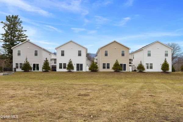 $344,900 | 133 Marjorie Lane, Unit 1, Middleburgh, NY 12122