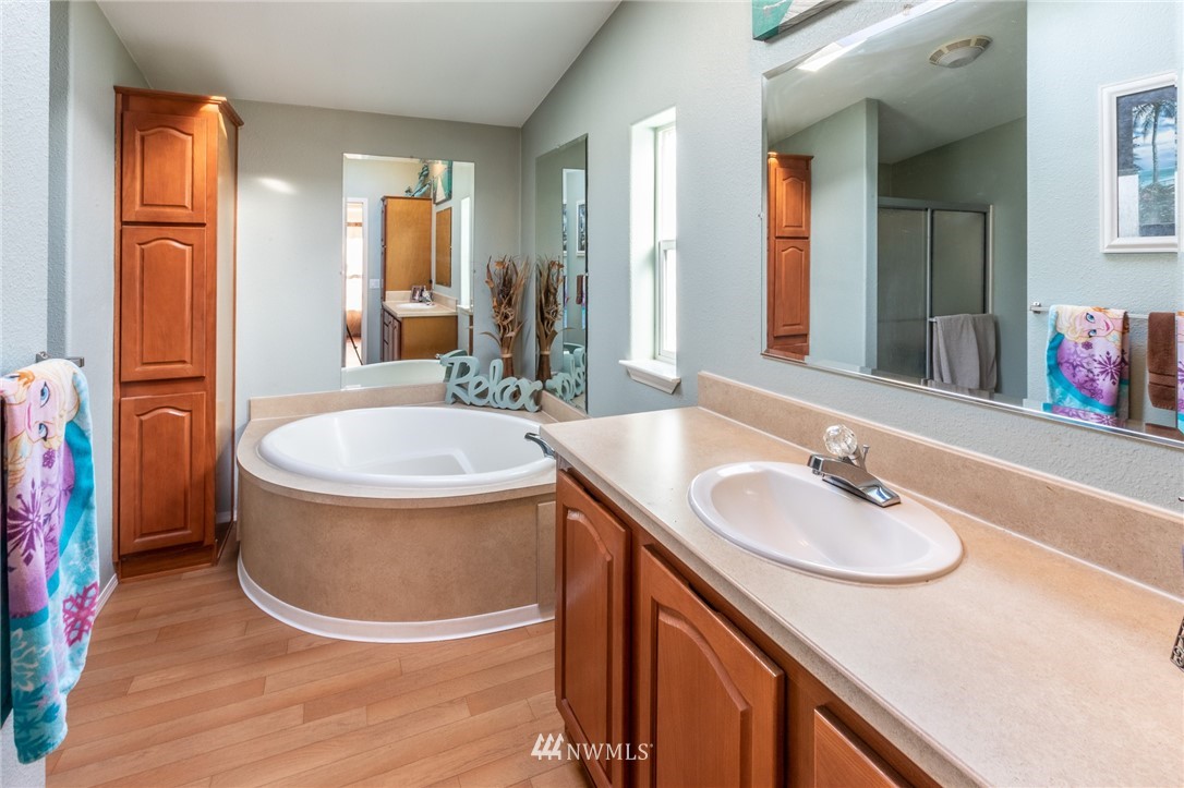 5170 Grandview Road Blaine, WA 98230 - Photo 9 of 15 Gallery Image 9
