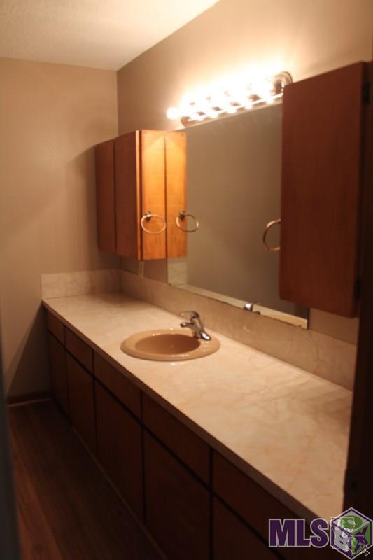 456 Aragon Road Montegut, LA 70377 - Photo 11 of 18 Master Bathroom