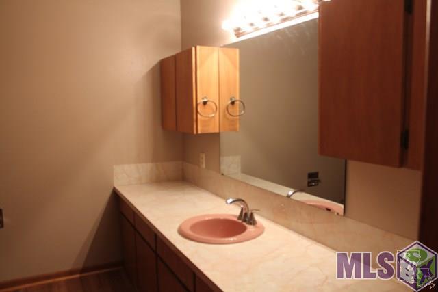 456 Aragon Road Montegut, LA 70377 - Photo 8 of 18 Guest Bathroom